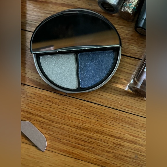 Make up bundle - Picture 8 of 8